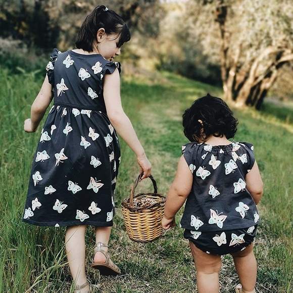 Tea Collection • Butterfly Wrap Neck Dress • Size 6 - Picture 2 of 5